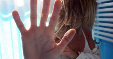 Salvano la madre dalle percosse del padre: arrestato un 52enne a Mantova
