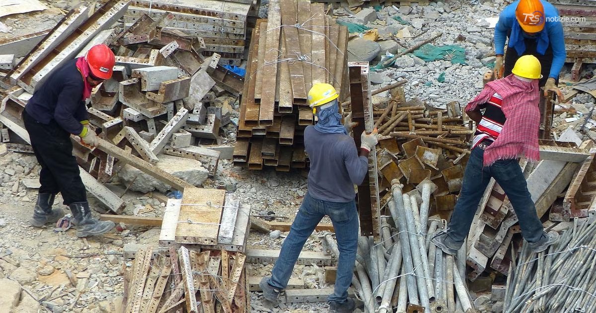 Operaio morto a Caivano, la moglie: “Voglio giustizia”. Lavorava su un tetto