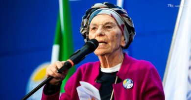 La Camera ricorda Emma Bonino a un mese dalla morte, Magi: "Gli Stati Uniti d'Europa la sua eredità"