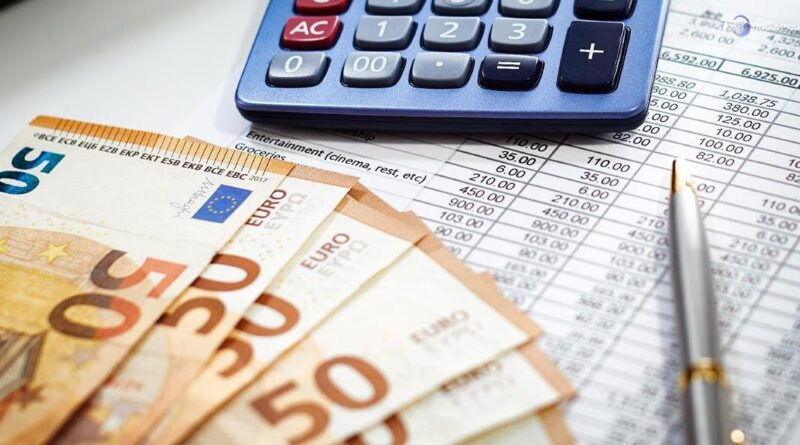 Istat: pressione fiscale sale al 43,5%