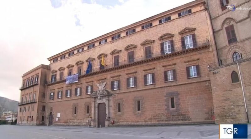 La manovrina slitta ancora