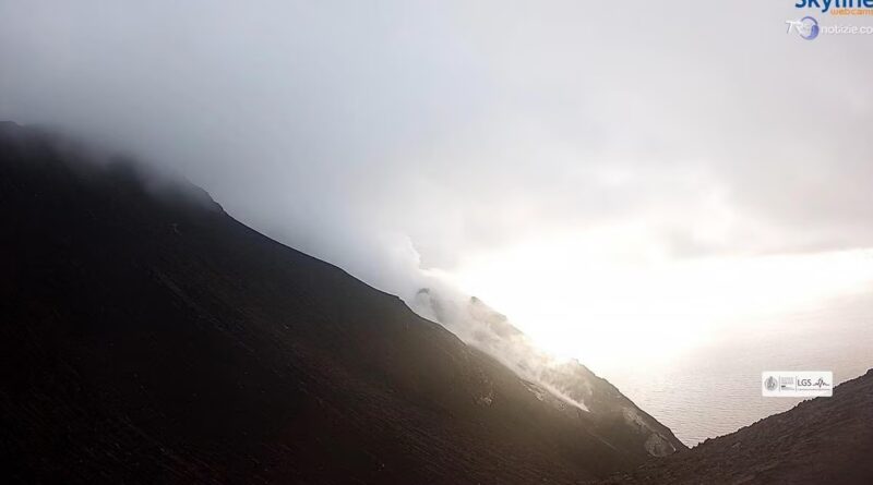 Segnali di risveglio dello Stromboli con un nuovo flusso lavico