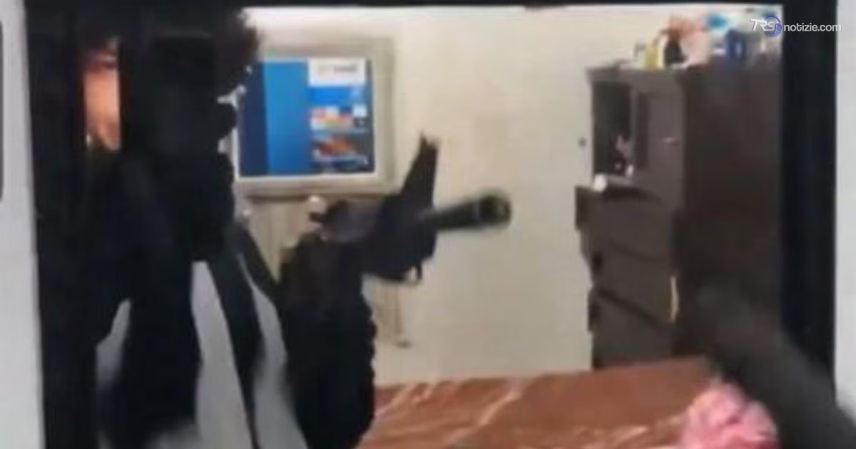 Esaltava gli attacchi alle scuole e l'odio razziale online: indagata ventenne nel Salento