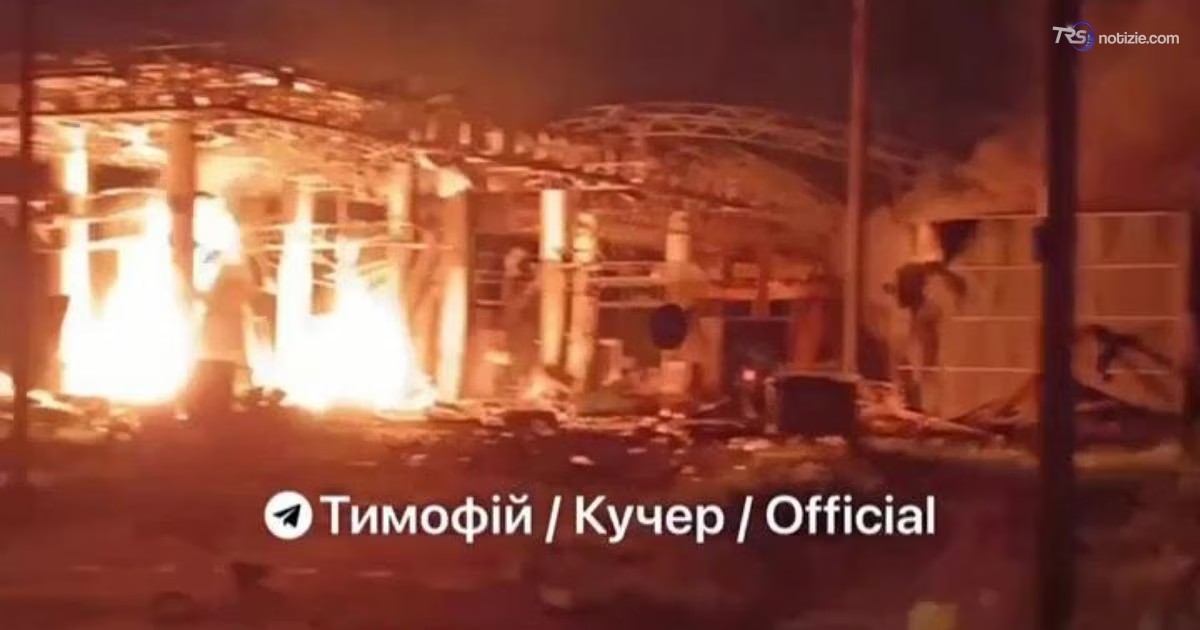 Ucraina, 4 feriti da droni russi Dnipro
