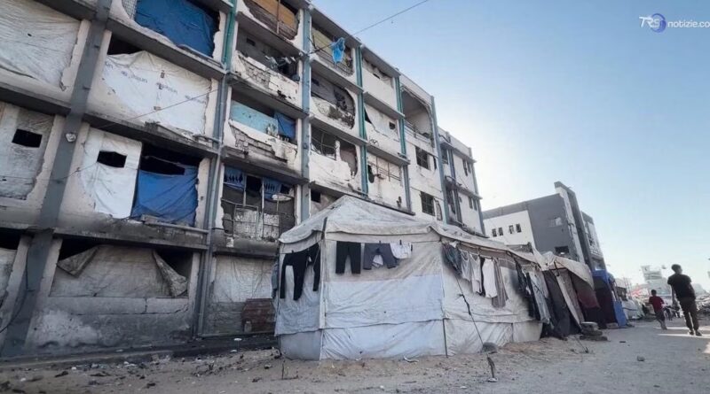 Colpito condominio a Gaza City, vittime