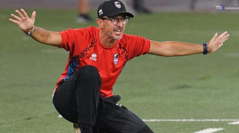 Il Catania cerca continuità contro il Crotone, ex squadra di Longo