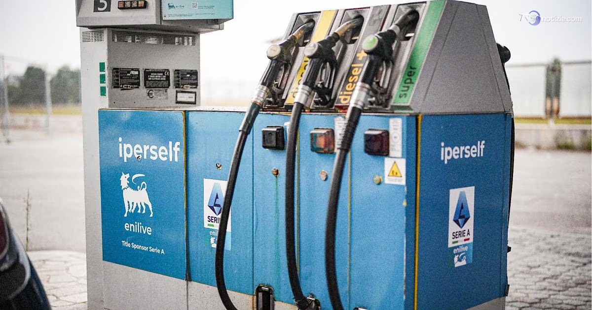 Carburanti, il prezzo del diesel sale. Meloni: "Pronto nuovo taglio accise"