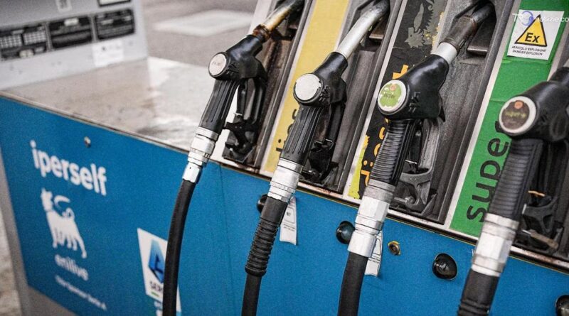 Carburanti, Eni taglia ancora gasolio