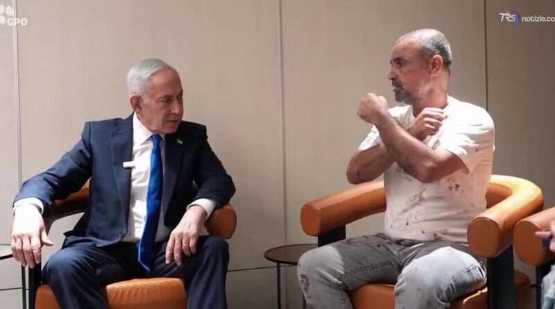 Passeggero a Netanyahu: "Ho bloccato l'aggressore e tirato i comandi come in tv"