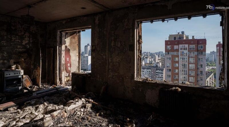 Attacchi continui su Kiev, il sindaco: "Siamo in una situazione drammatica"