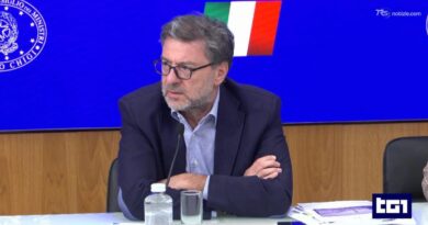 Giorgetti: "Il PIL si attesterà all'1%"