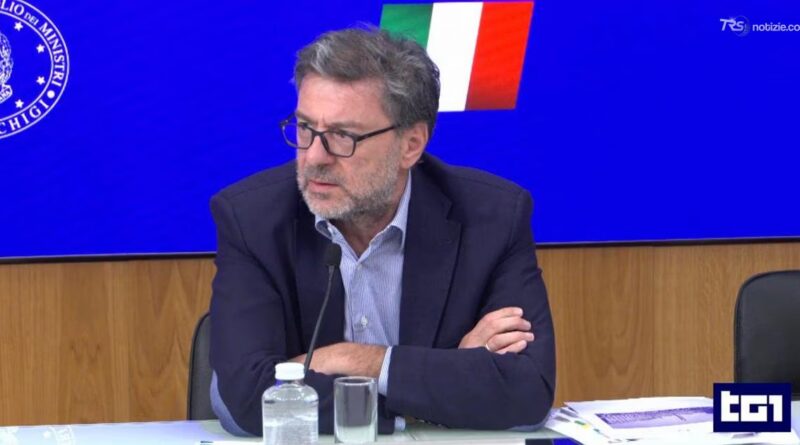Giorgetti: "Il PIL si attesterà all'1%"