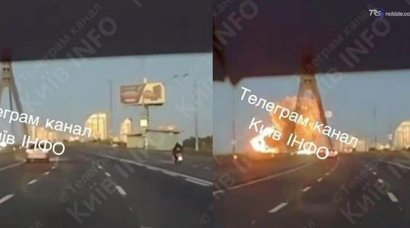 Il momento dell'attacco al Ponte Nord di Kiev, infrastrutture colpite due giorni di seguito