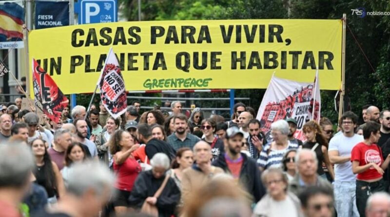 Spagna, il Psoe in pressing su Sanchez per il voto anticipato. La destra soffia sulle piazze