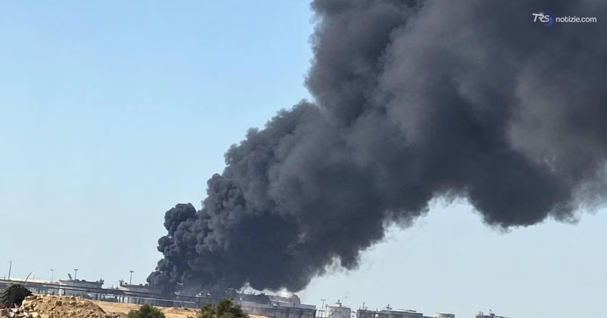 Houthi: “Colpito aeroporto di Riad e raffineria”