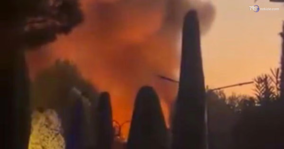 Maxi incendio al campeggio di Peschiera del Garda, le fiamme divampate dalle case mobili