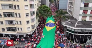 Urne aperte in Brasile per le elezioni presidenziali e legislative, sfida Lula-Bolsonaro