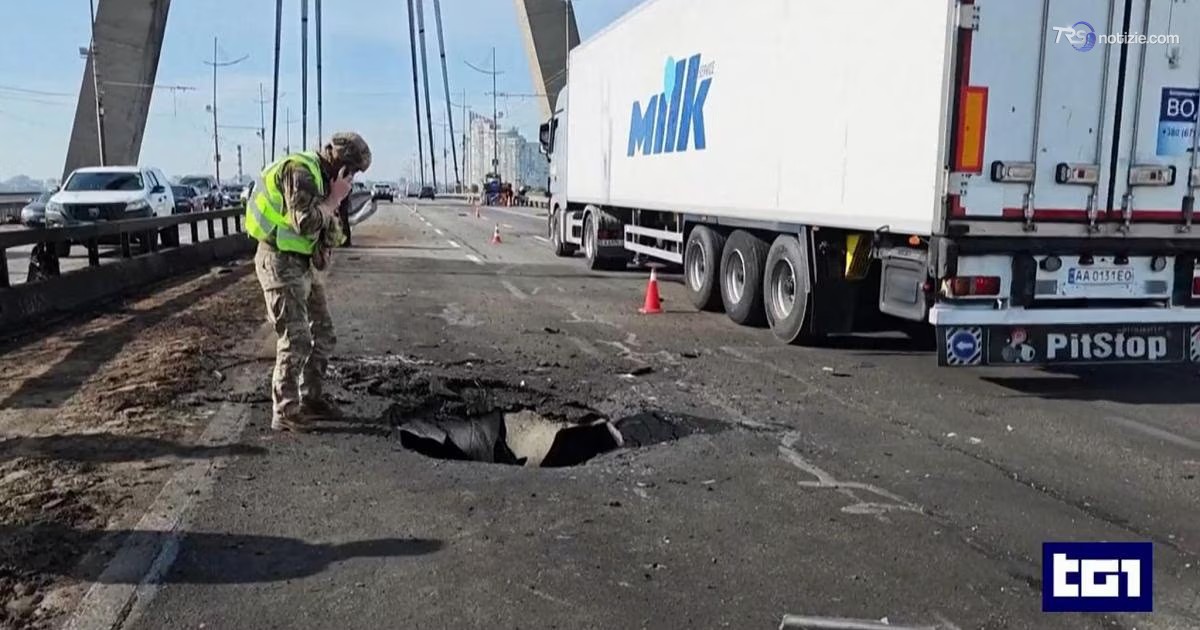 Kiev e i suoi ponti sotto attacco, il piano di Mosca per isolare e rendere invivibile la capitale