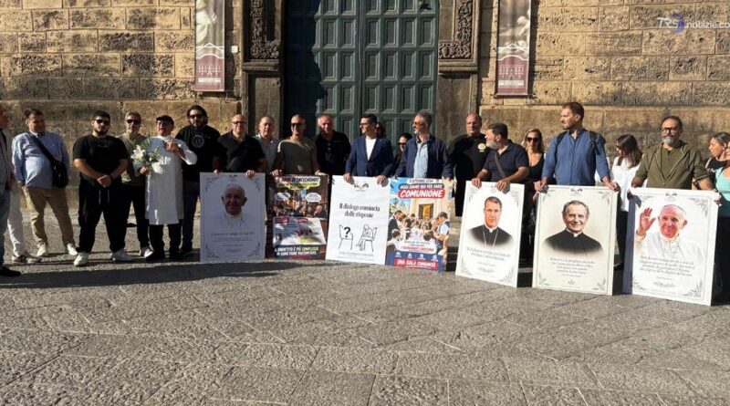 Guerra sulle comunioni a Palermo, sit-in commercianti davanti la Curia