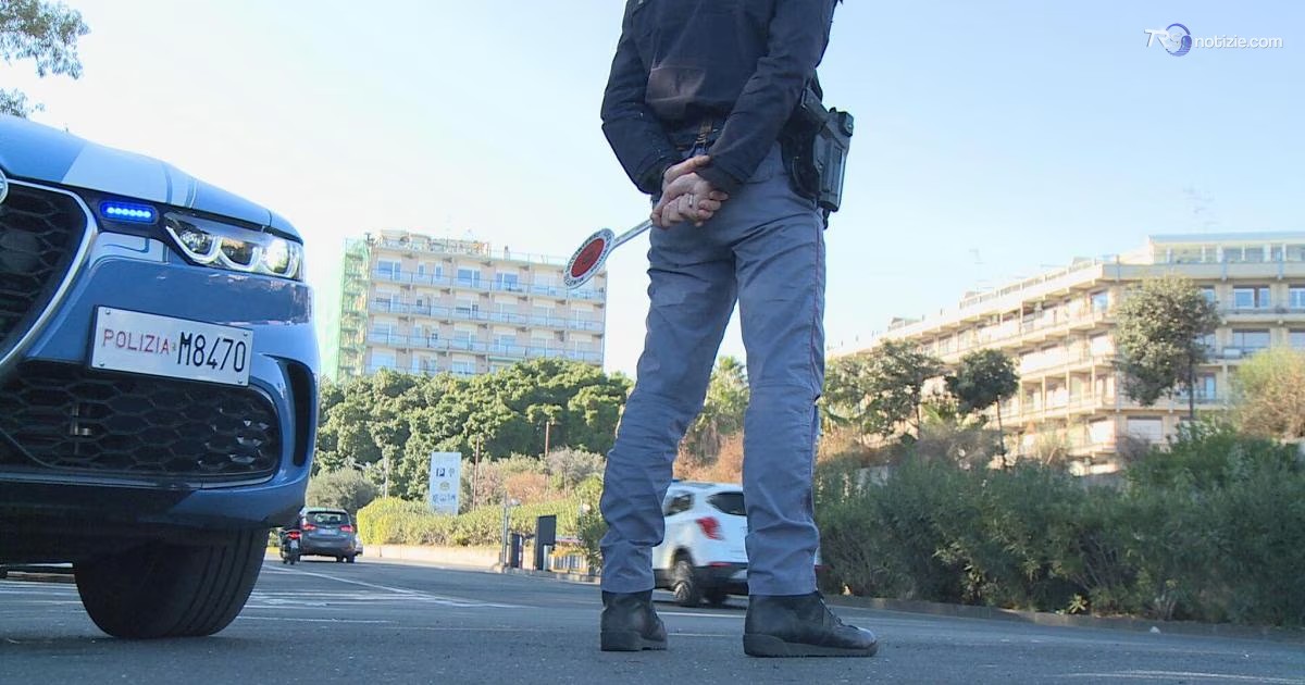 Morto negli uffici della polizia dopo un inseguimento, si indaga