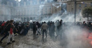 Francia, cresce la protesta degli studenti