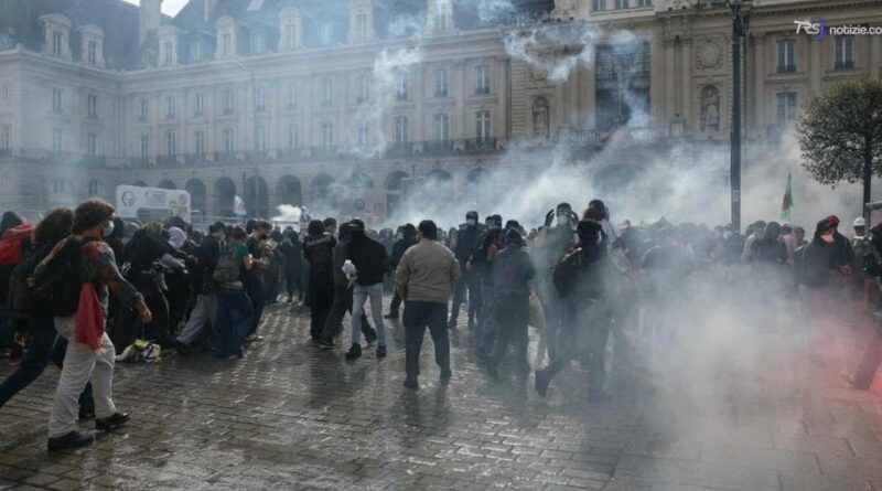 Francia, cresce la protesta degli studenti