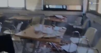 Crollano i soffitti in due scuole, paura ma nessun ferito grave