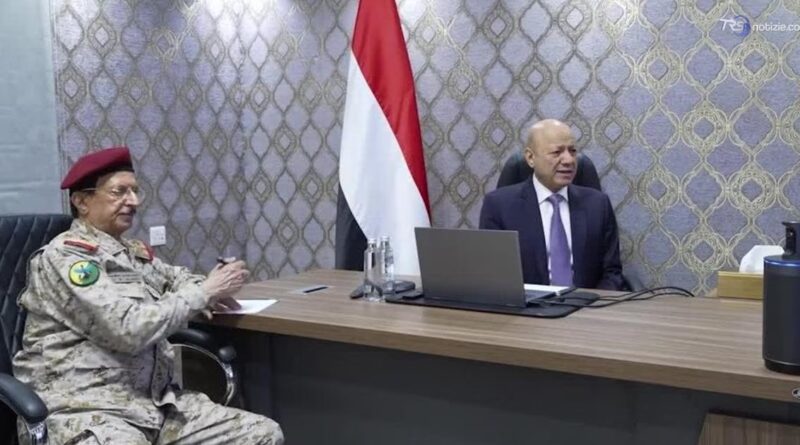 Il presidente yemenita convoca una riunione delle forze armate