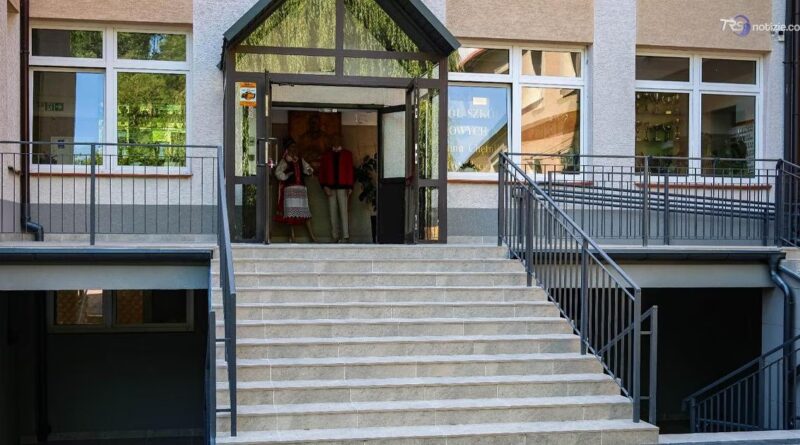 Polonia, otto accoltellati in un istituto professionale. Arrestato un diciannovenne