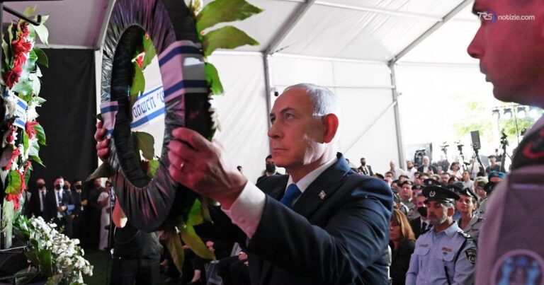 Netanyahu: “Faremo i conti con tutti gli assassini”