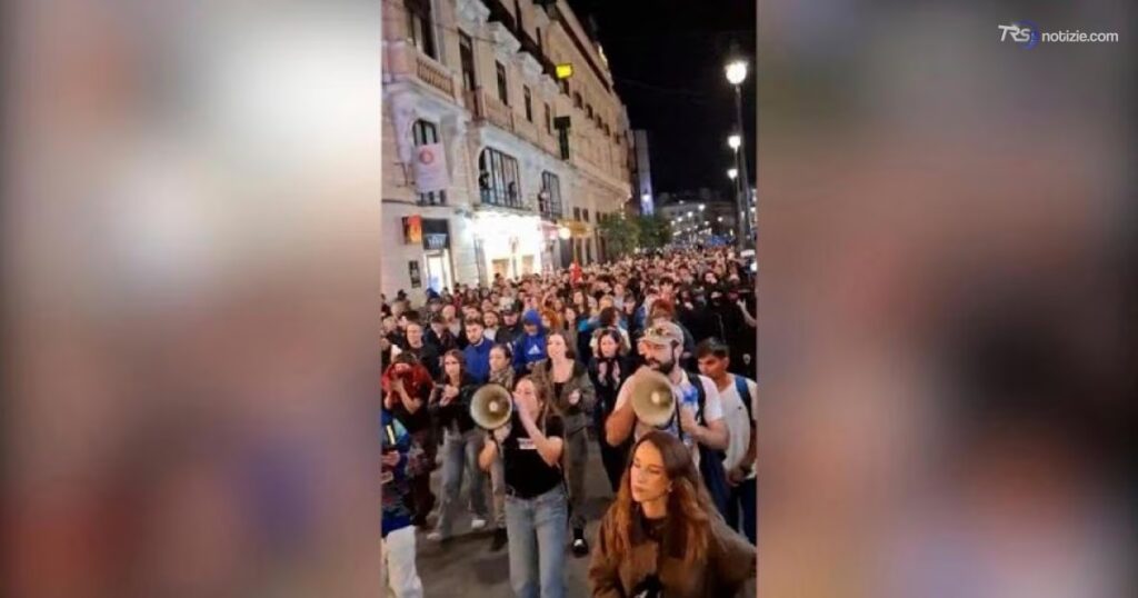 Spagna, la morte di Maricarmen: in centinaia marciano verso il Parlamento