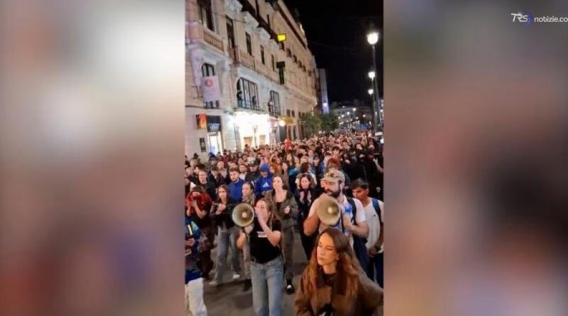 Spagna, la morte di Maricarmen: in centinaia marciano verso il Parlamento
