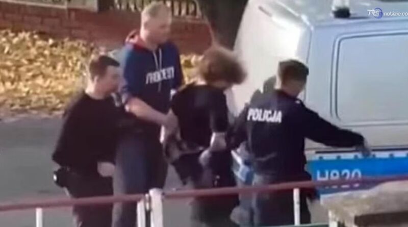 Polonia, secondo accoltellamento in una scuola in due giorni: muore una bidella
