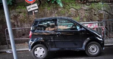 Aggressioni con la minicar a Roma, verifiche sulla denuncia di un'auto uguale rubata