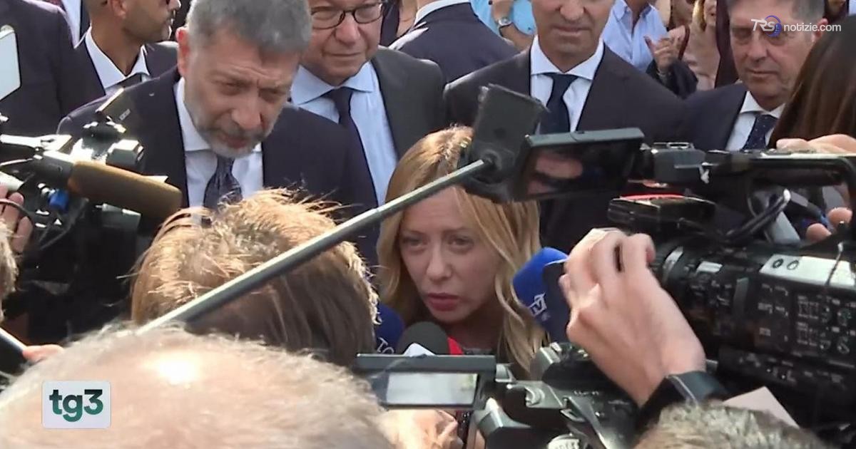 Meloni ad Ascoli: “La maggioranza è compatta, gli italiani possono scegliere”