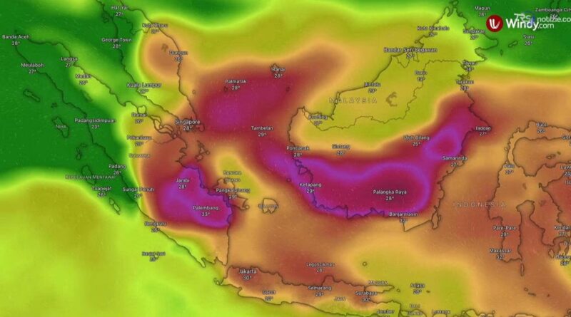 La macchia rossa gigante dal satellite mostra l'Indonesia coperta dalla foschia dopo gli incendi