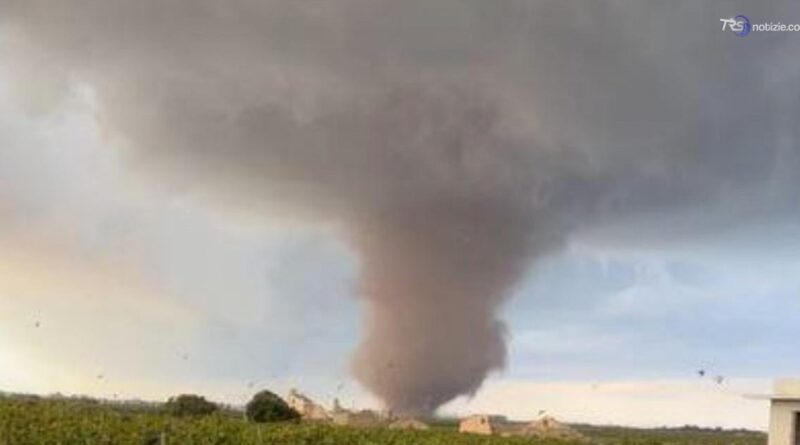 Tromba d'aria a Marsala, dannegiata una scuola ed alcune abitazioni (VIDEO)