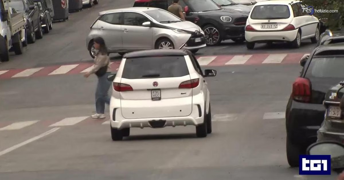 Aggressioni a Roma in minicar: caccia ai responsabili. L'attore Iacopini tra le 5 vittime in 48 ore