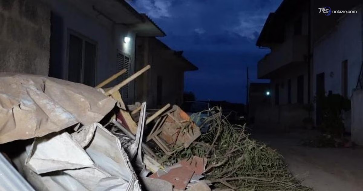 Marsala di notte dopo la furia del tornado: "Quello che ho visto non si può descrivere"