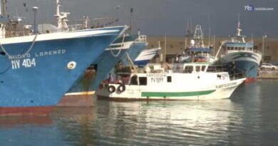 Caro carburante: continua la protesta delle marinerie siciliane