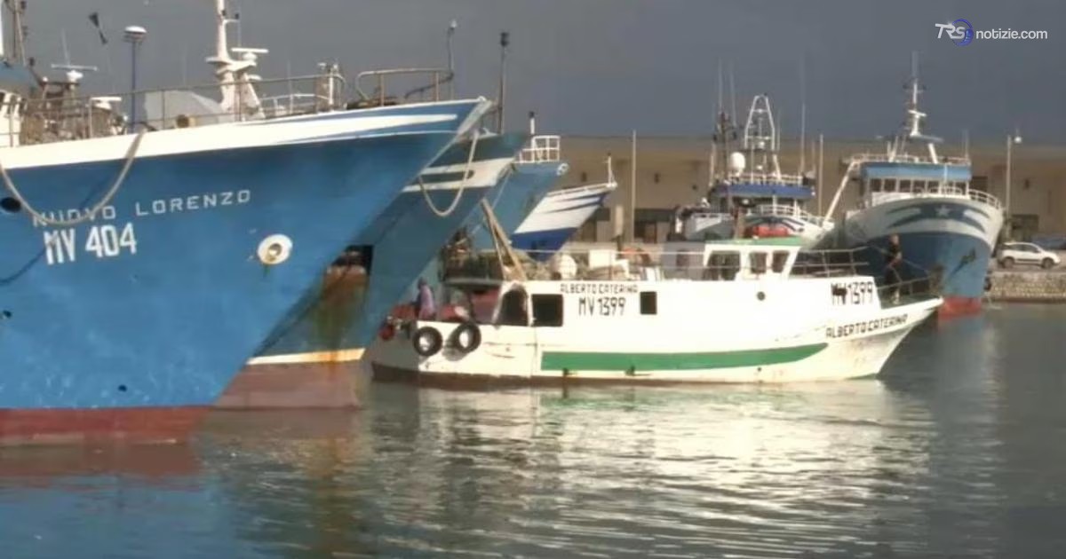 Caro carburante: continua la protesta delle marinerie siciliane