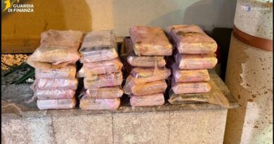 Aveva 23 chili di cocaina in auto, arrestato corriere della droga