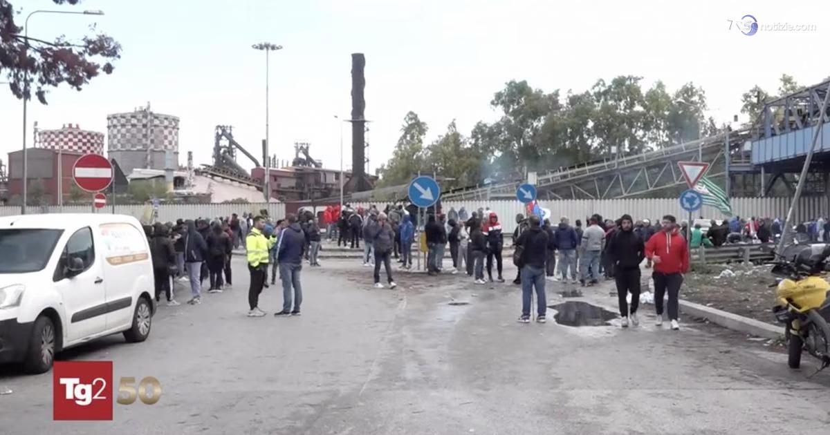 Ex Ilva, proteste a oltranza. La notte in tenda, altri 2 giorni di sciopero