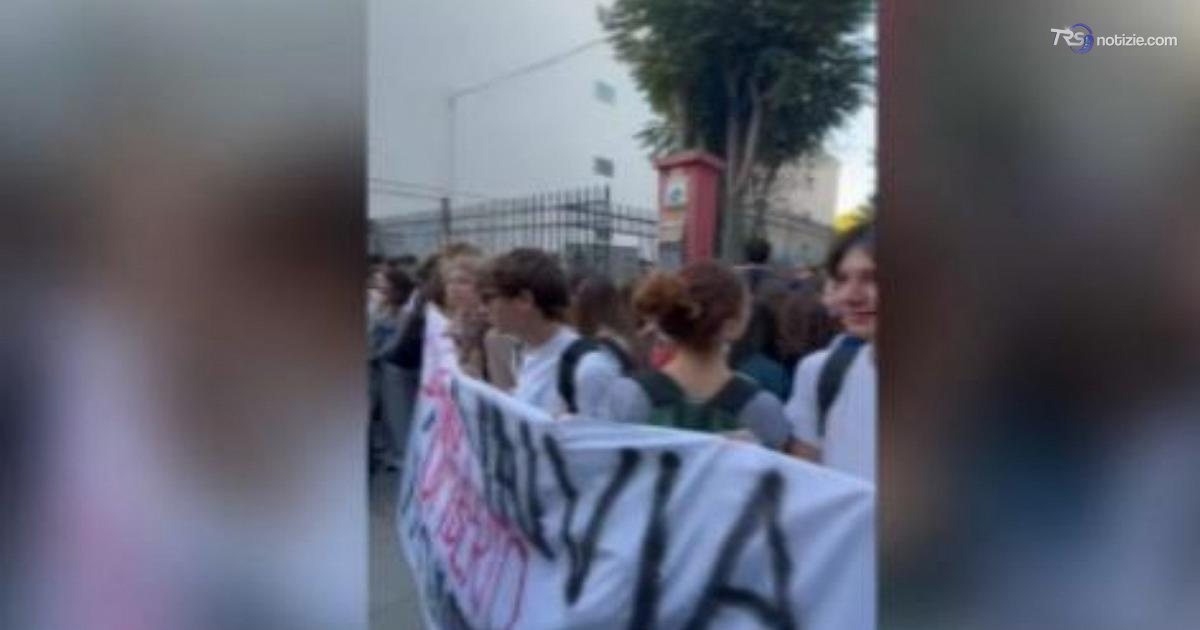 Nessun incontro col ministro Valditara, la protesta di alcuni licei