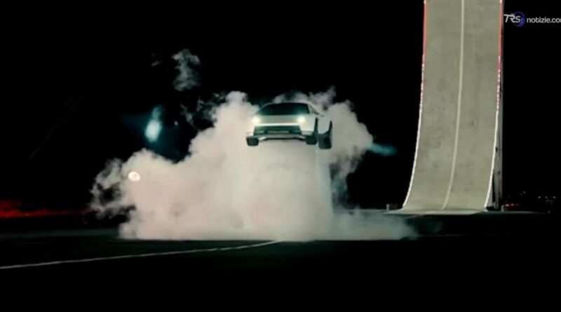 La Roadster vola (quasi) come un razzo: Tesla svela l'auto del futuro