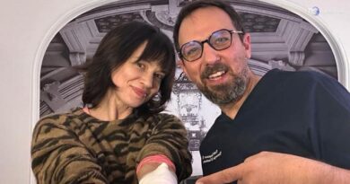 Asia Argento rimuove i tatuaggi: "Un errore di gioventù"