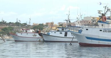 Lampedusa, rifiuti speciali nel centro di raccolta. Denunciato il sindaco