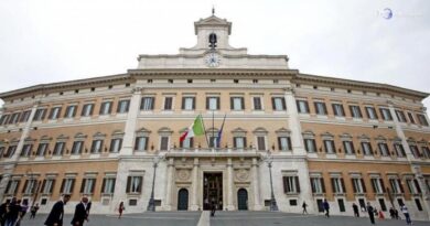 Caselle e-mail Camera nel mirino hacker i