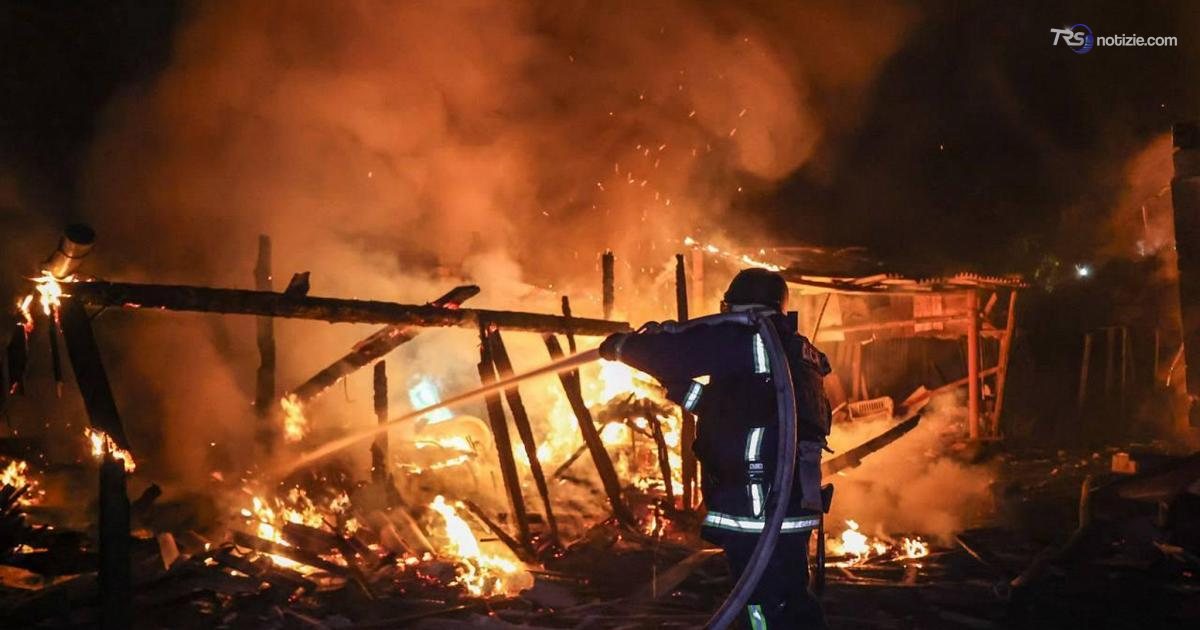 Drone su Kharkiv: 5 feriti. Lavrov: "Putin disposto ad incontrare Zelensky a Mosca"