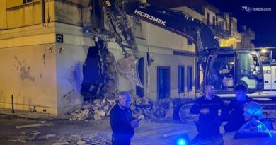 Ruspe in azione e doppio colpo nella notte, portati via due bancomat